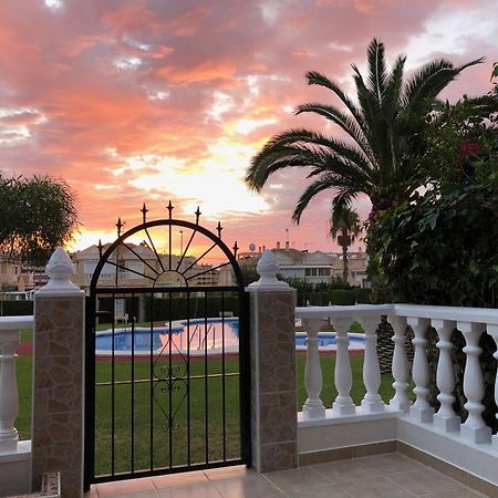 Bungalow Torrevieja Argonautas Eksteriør bilde