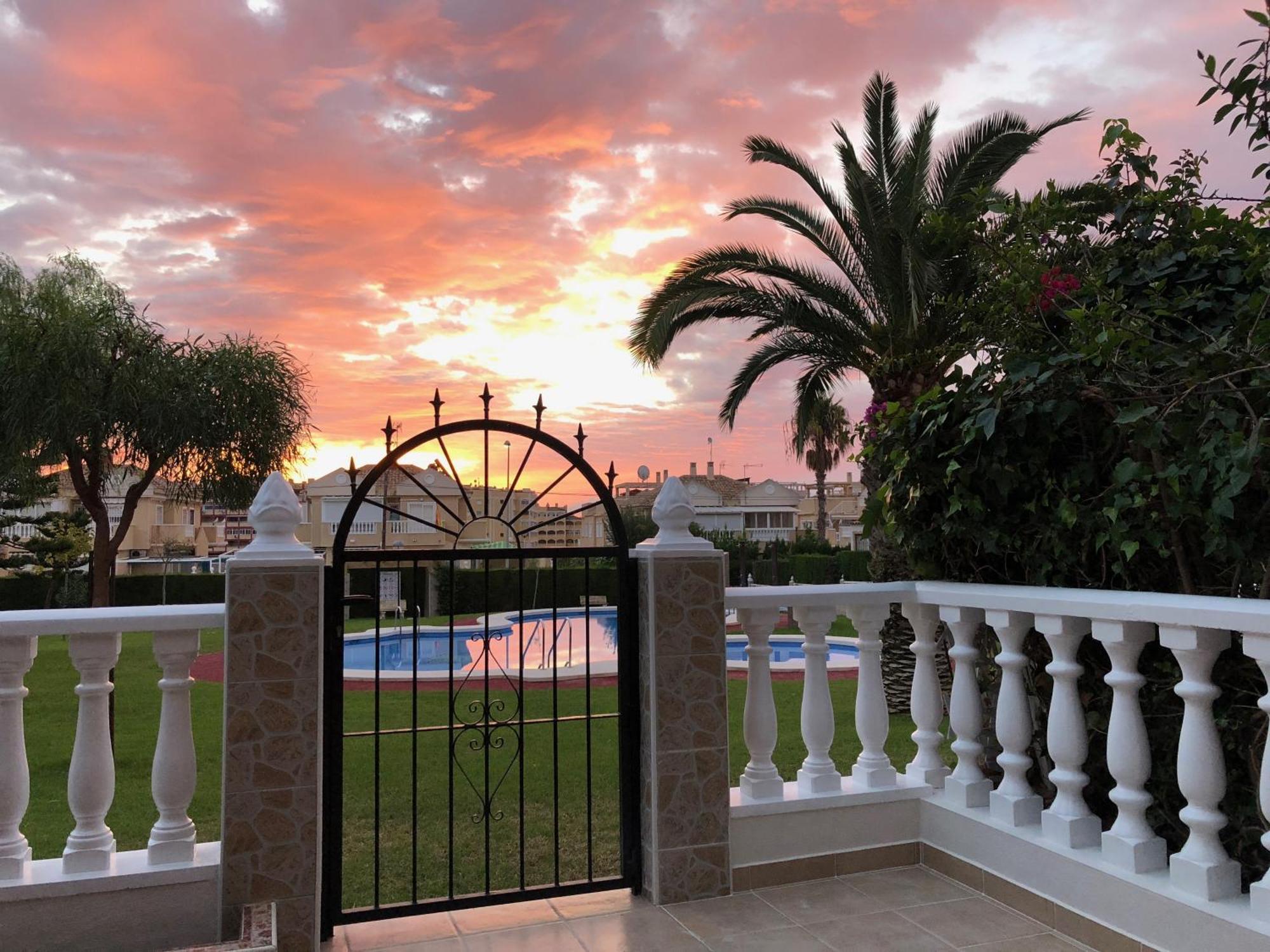 Bungalow Torrevieja Argonautas Eksteriør bilde