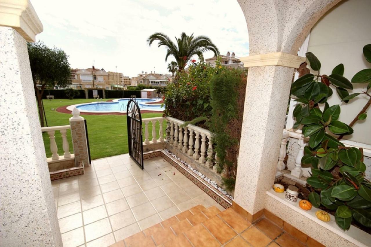Bungalow Torrevieja Argonautas Eksteriør bilde